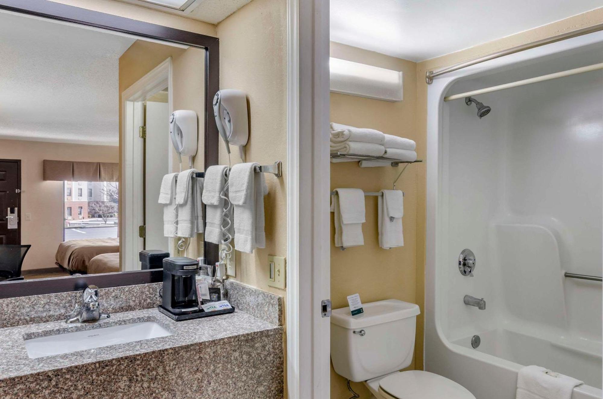 Quality Inn Hillsville Extérieur photo