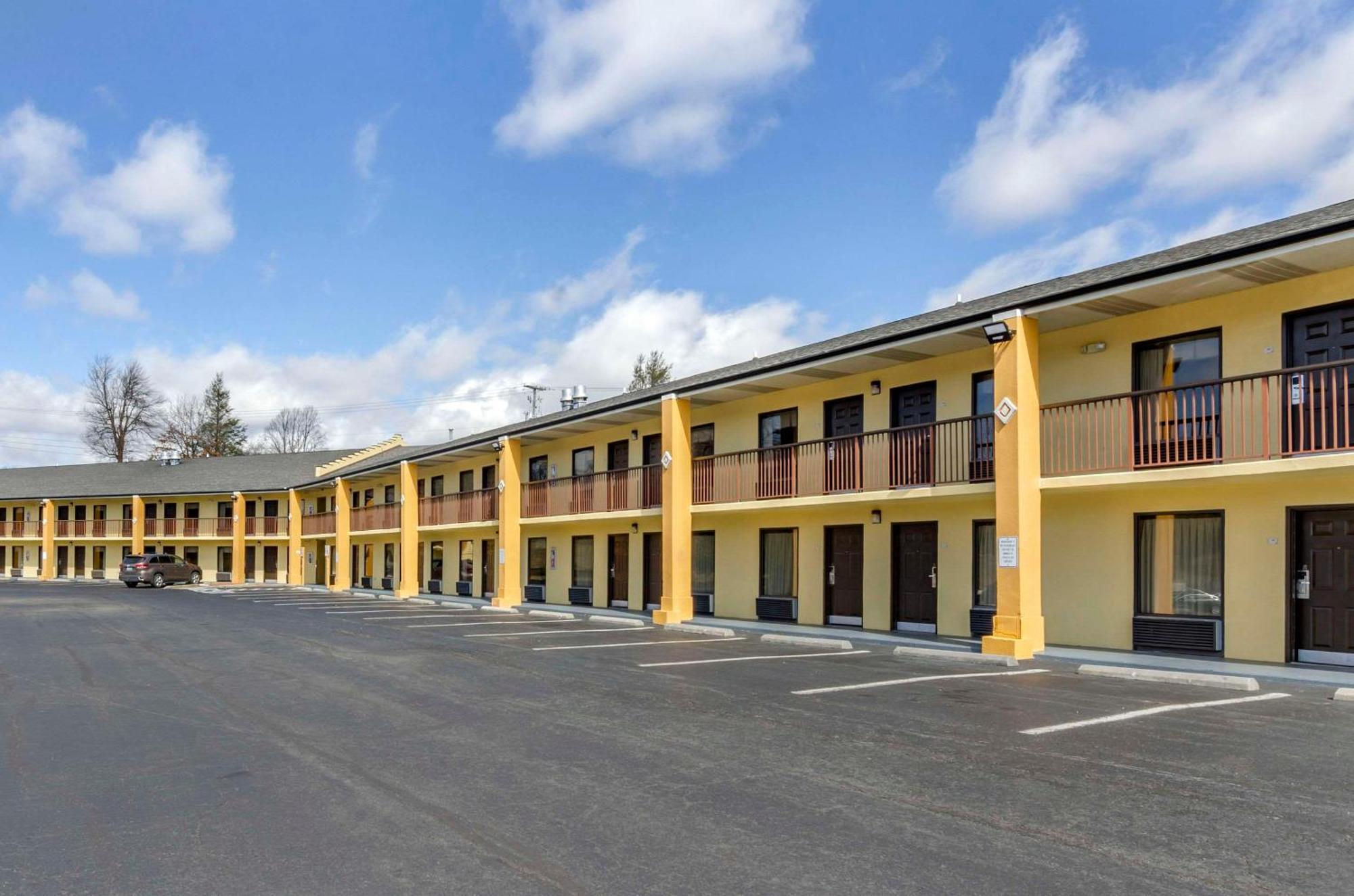 Quality Inn Hillsville Extérieur photo